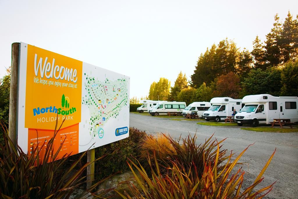 North South Holiday Park Christchurch Exterior foto