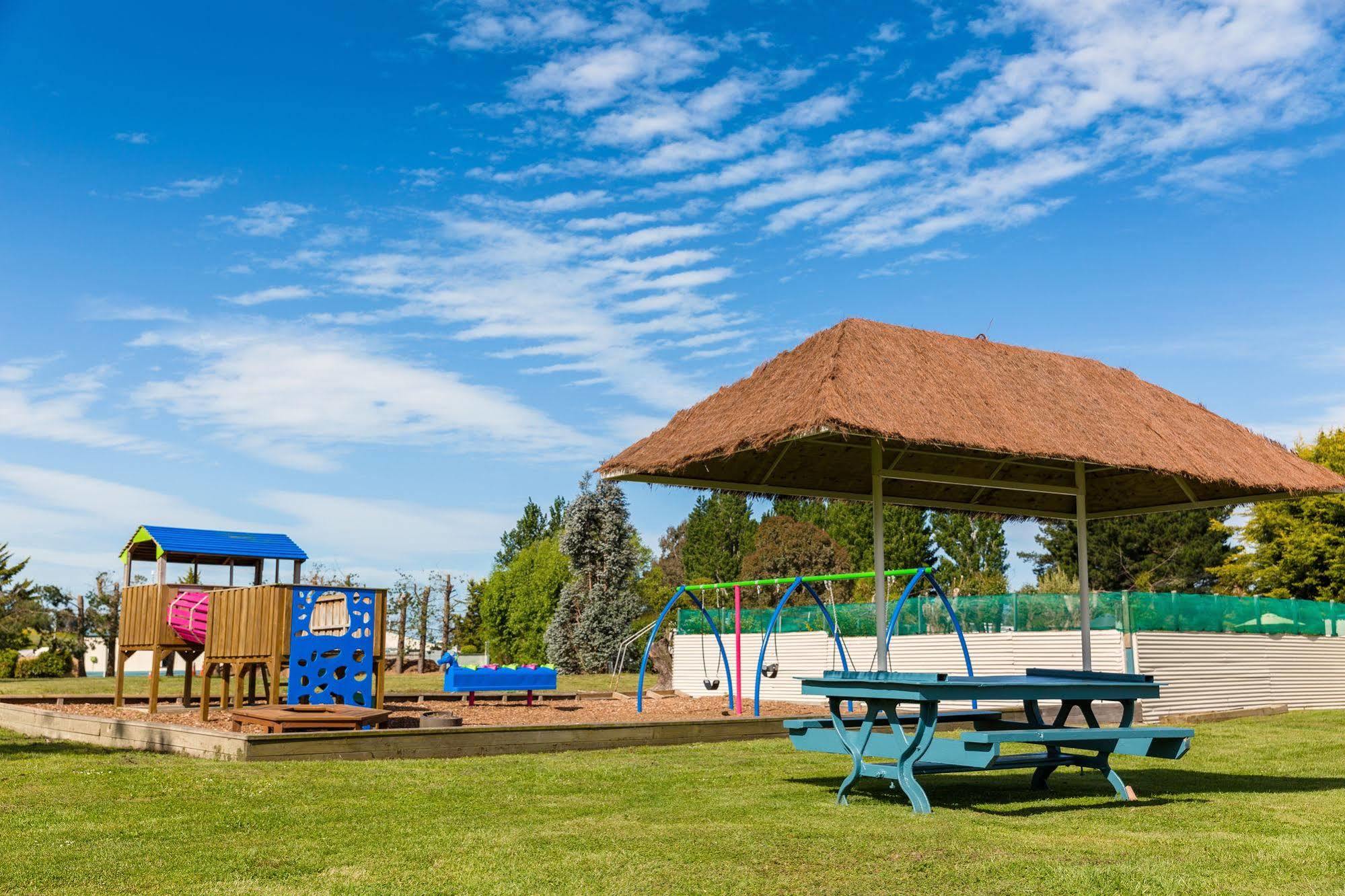 North South Holiday Park Christchurch Exterior foto