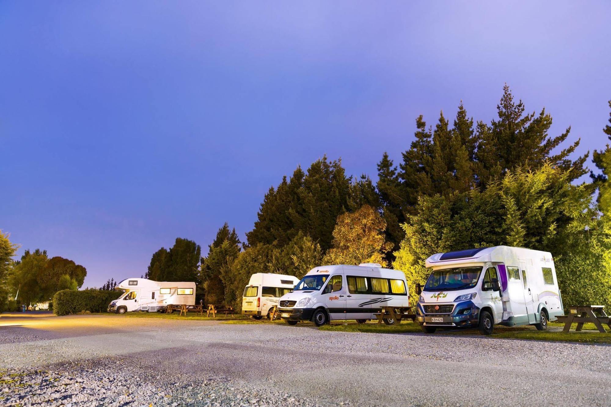 North South Holiday Park Christchurch Exterior foto